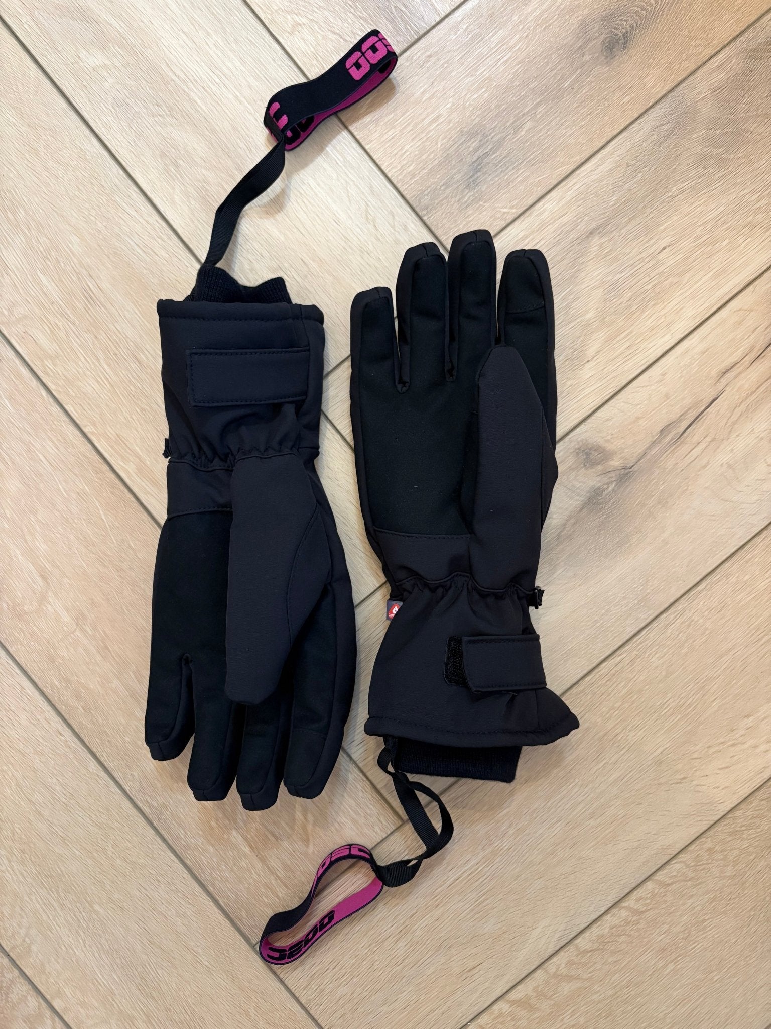 1987 PrimaLoft® V2 Ski & Snowboard Gloves - Black - OOSC Clothing - USA