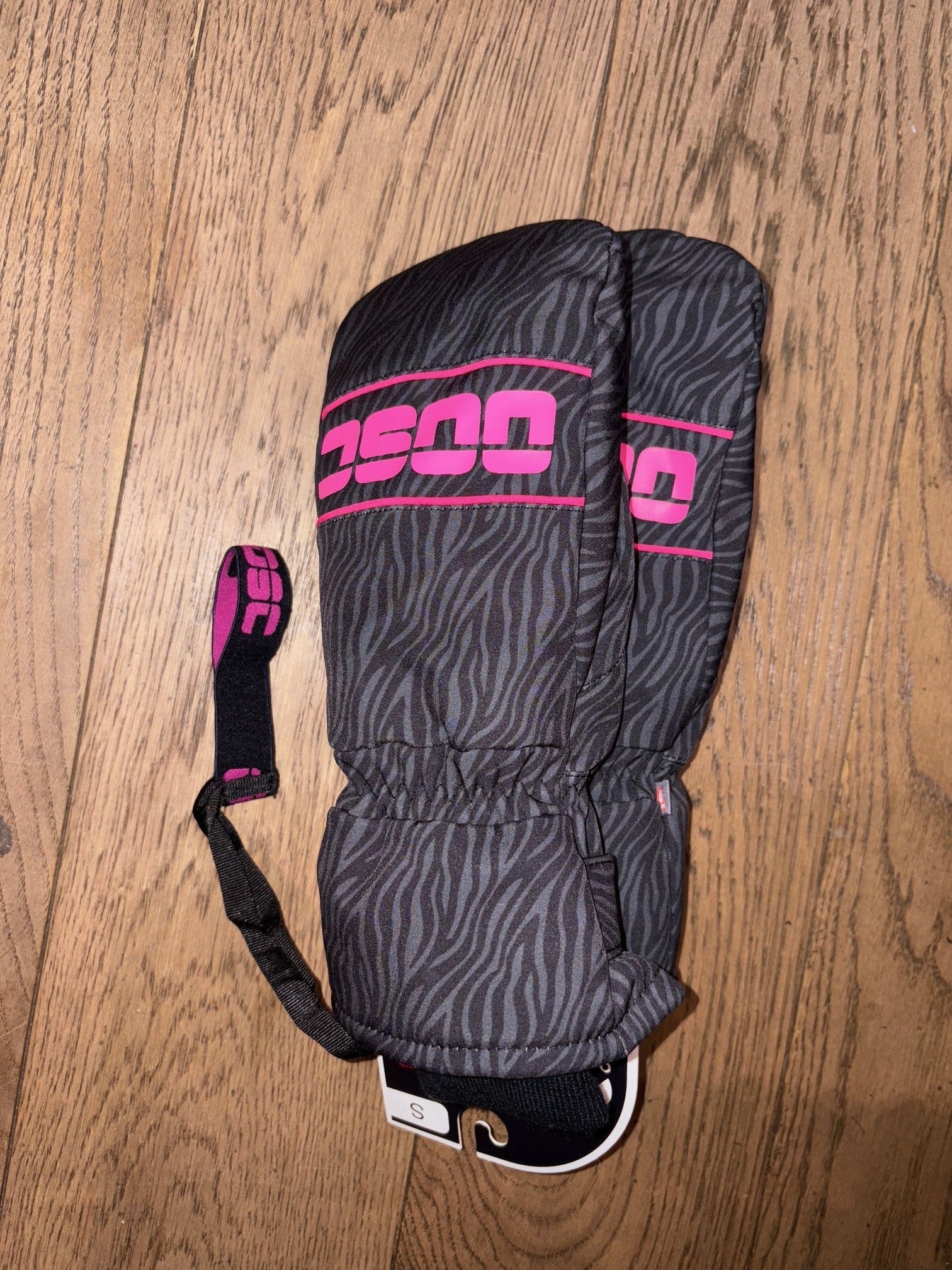 1987 PrimaLoft® V2 Ski & Snowboard Mitt - Black Tiger - OOSC Clothing - USA