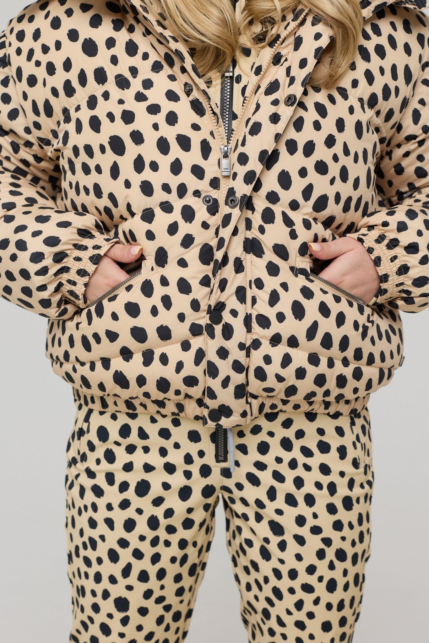 Chic Puffer Jacket - Cheetah - OOSC Clothing - USA