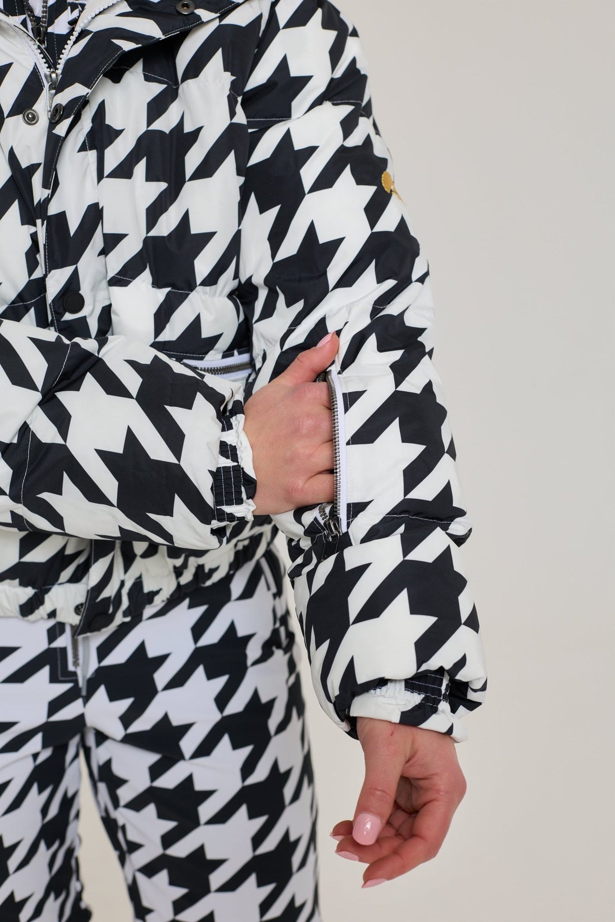 Chic Puffer Jacket - Monochrome Muse - OOSC Clothing - USA
