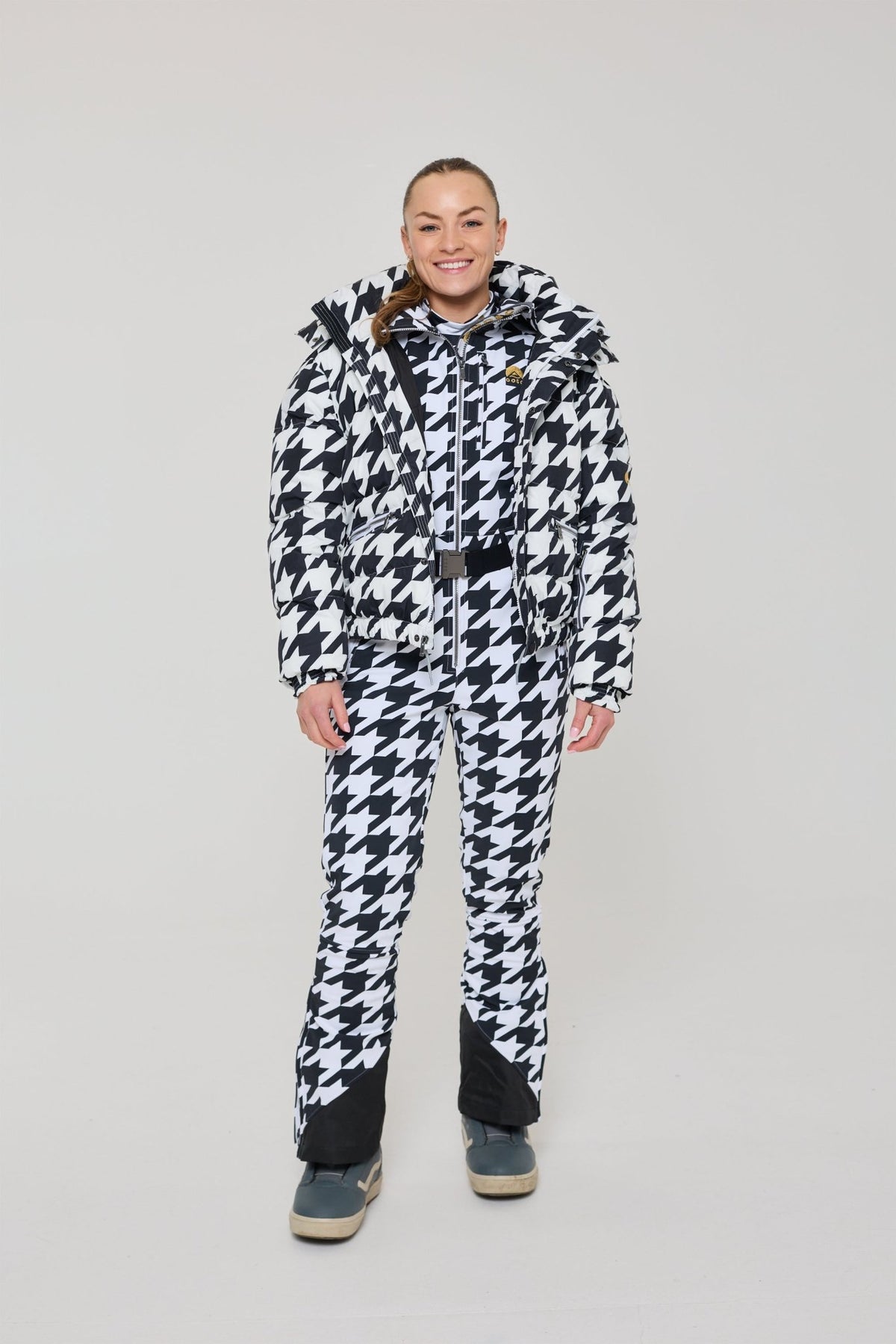 Chic Puffer Jacket - Monochrome Muse - OOSC Clothing - USA