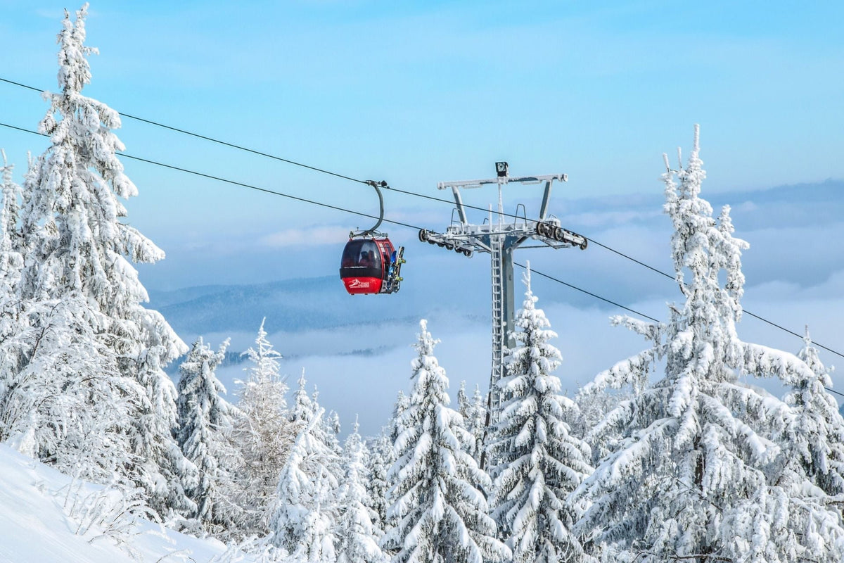 Covid-19: Is It Safe To Ski This Season? - OOSC Clothing - USA