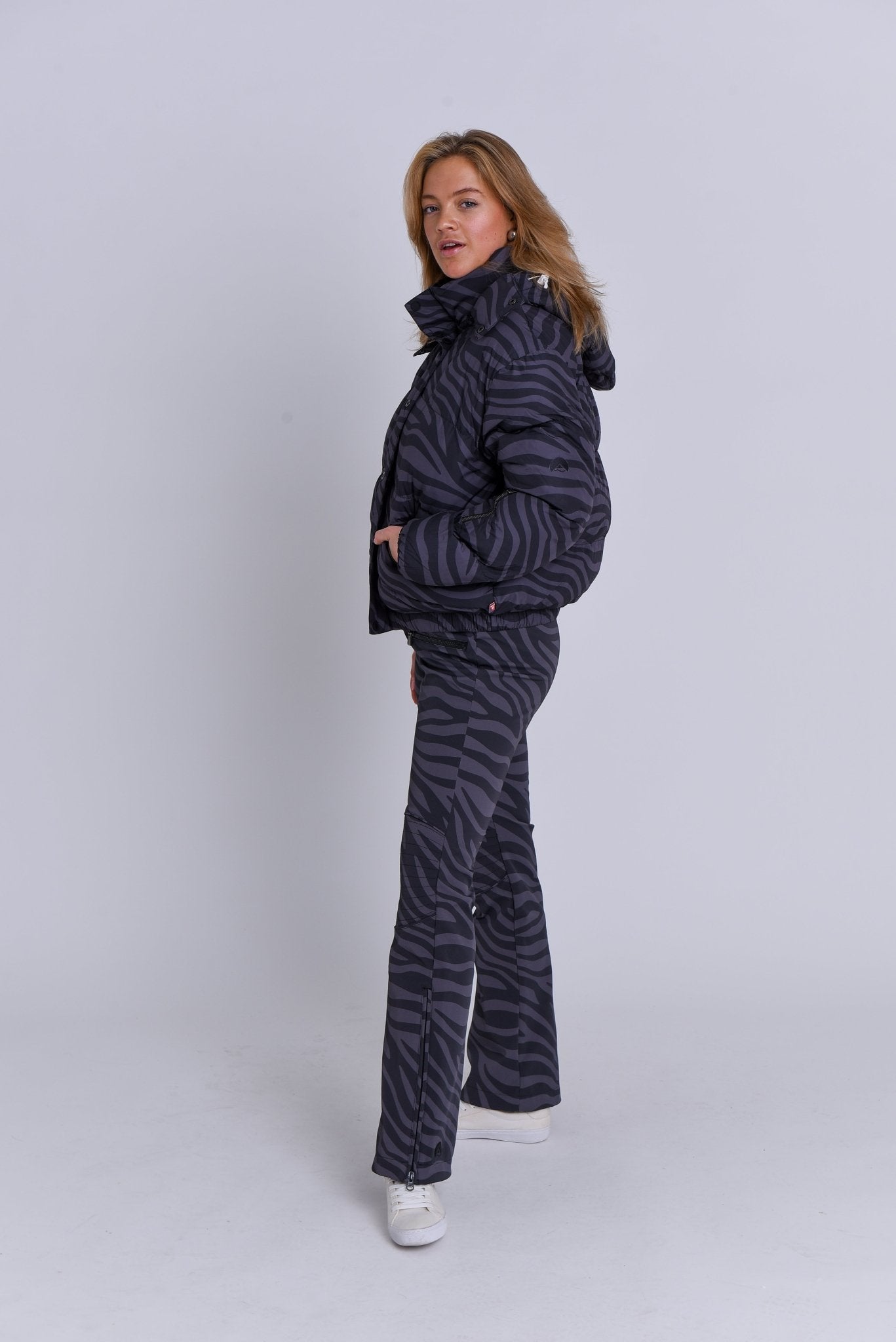 Chic Puffer Jacket - Black Tiger - OOSC Clothing - USA