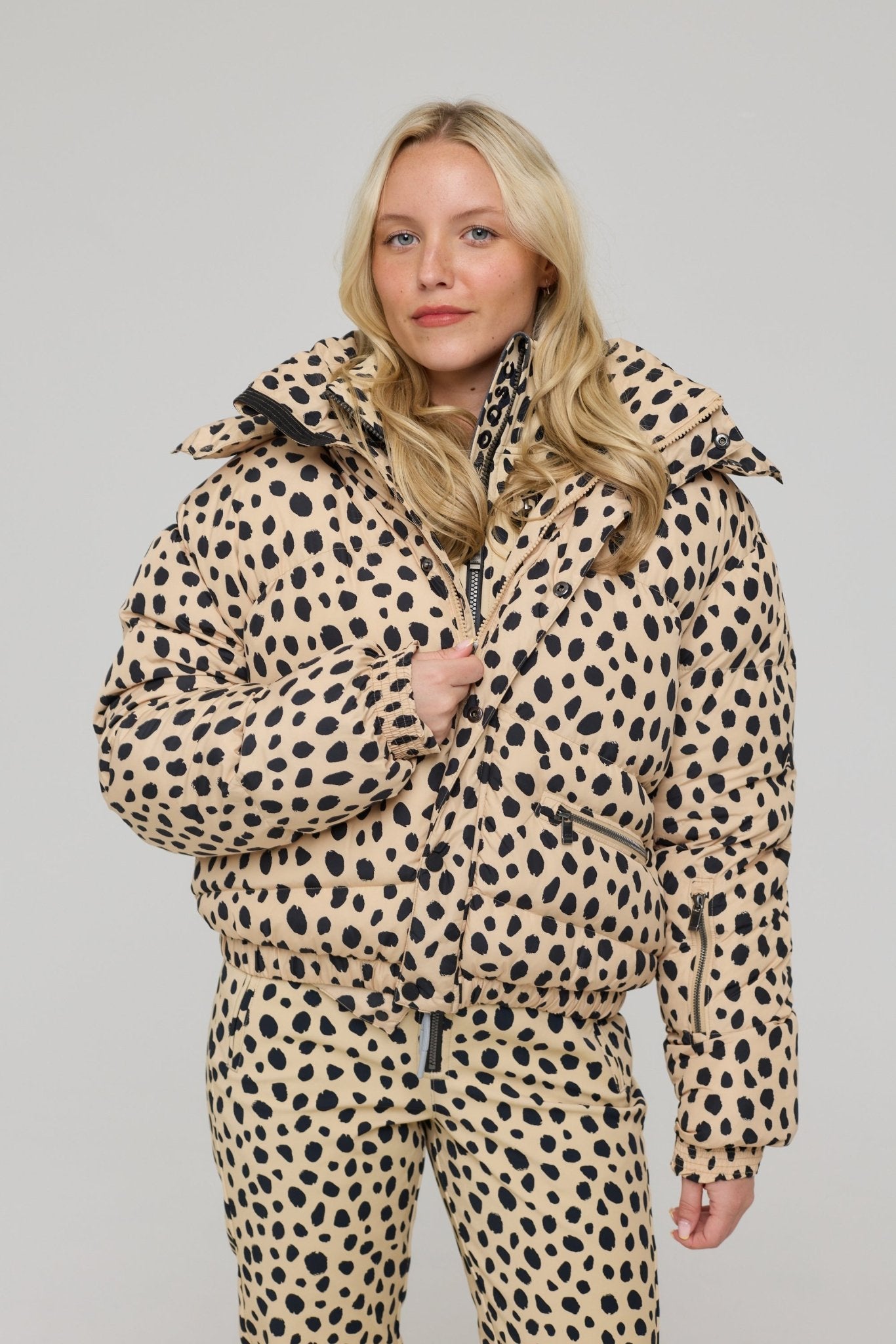 Chic Puffer Jacket - Cheetah - OOSC Clothing - USA