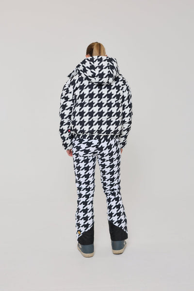 Chic Puffer Jacket - Monochrome Muse - OOSC Clothing - USA