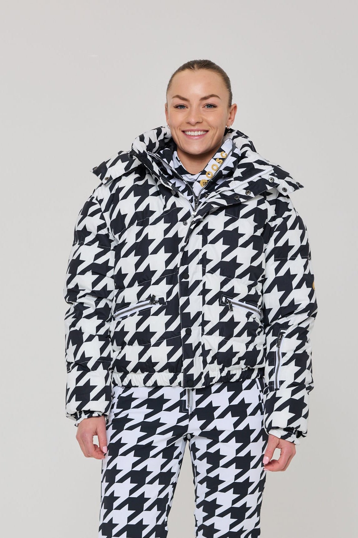 Chic Puffer Jacket - Monochrome Muse - OOSC Clothing - USA