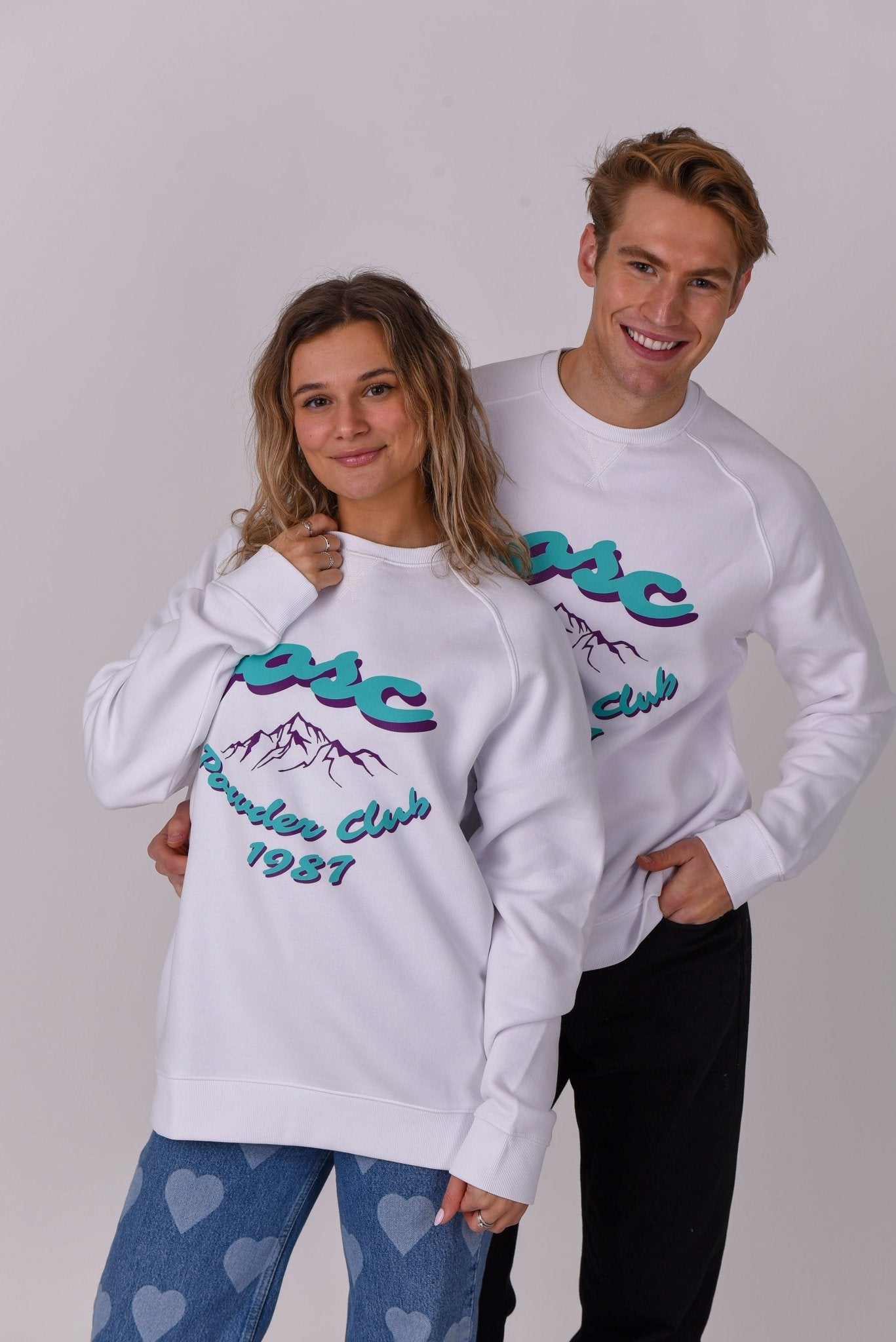 Powder Club Sweatshirt - White - OOSC Clothing - USA